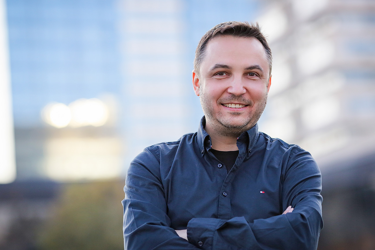 JOBS.BG - Изкуственият интелект е просто още един инструмент, който ...